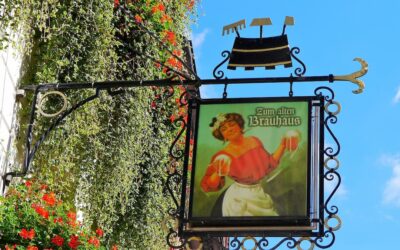 Displays Publicitarios: qué son, tipos, ejemplos y estrategias